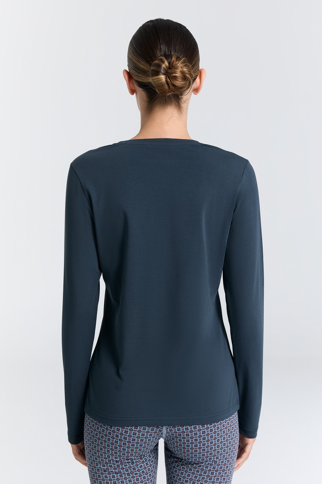 Long Sleeve V-Neck Top – Navy