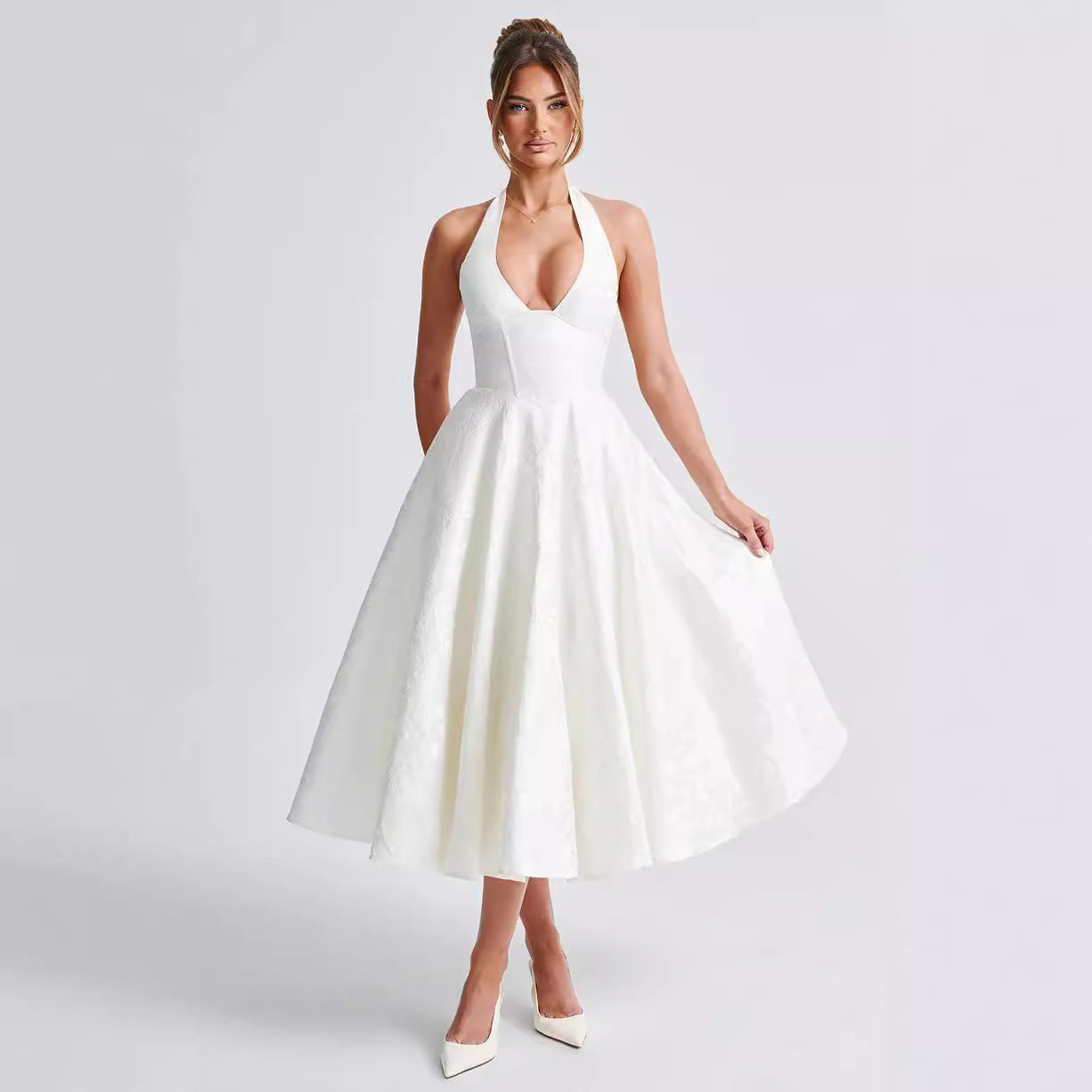๐ผ M&N Soleil Halter Maxi Dress