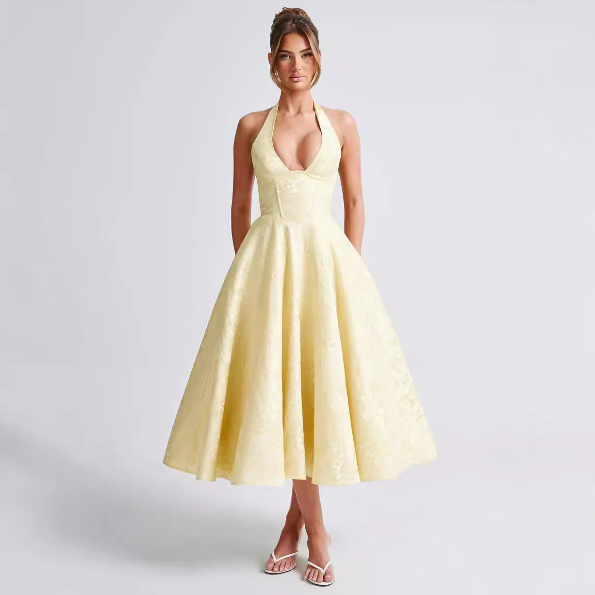 🌼 M&N Soleil Halter Maxi Dress