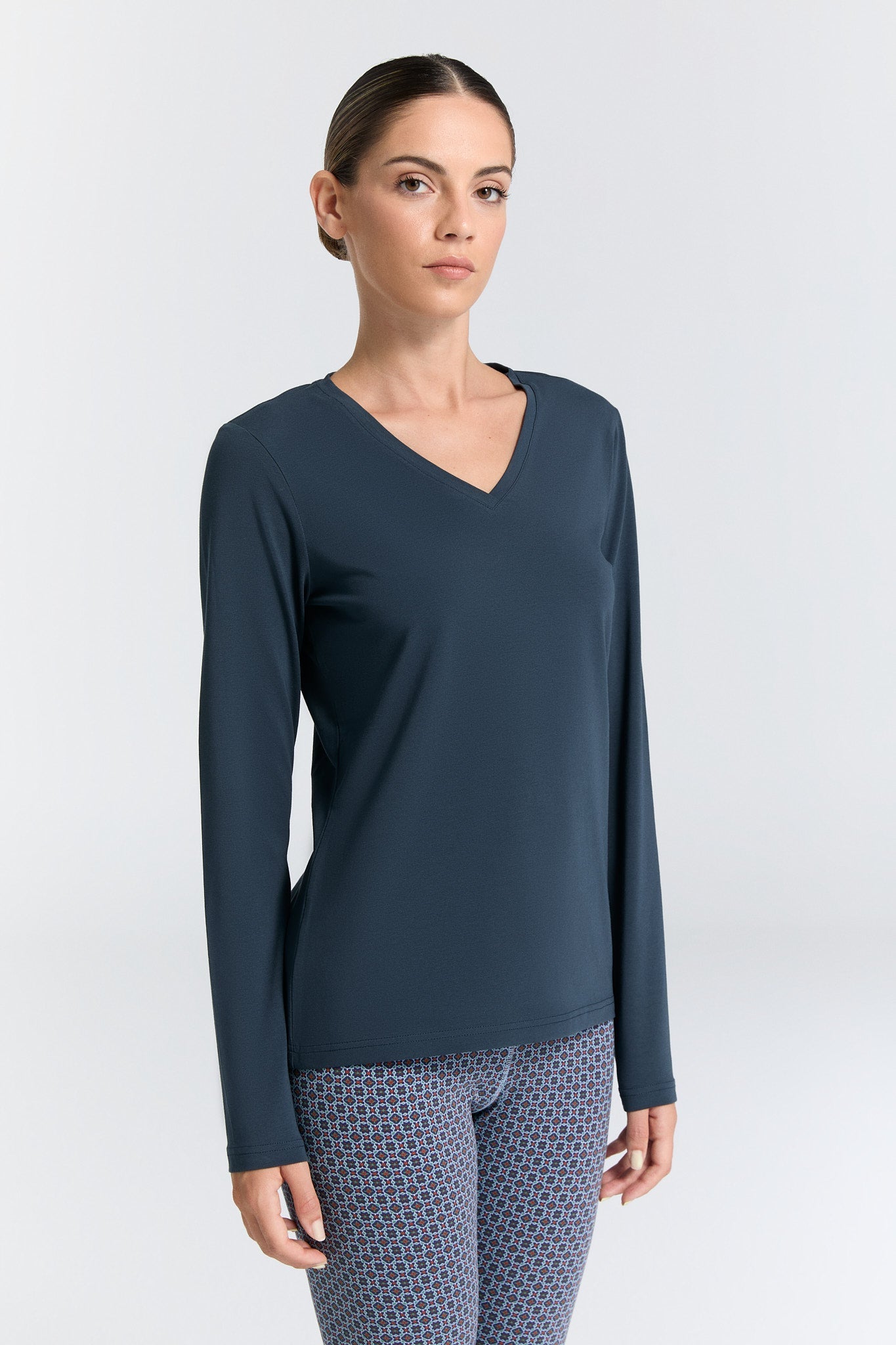 Long Sleeve V-Neck Top – Navy