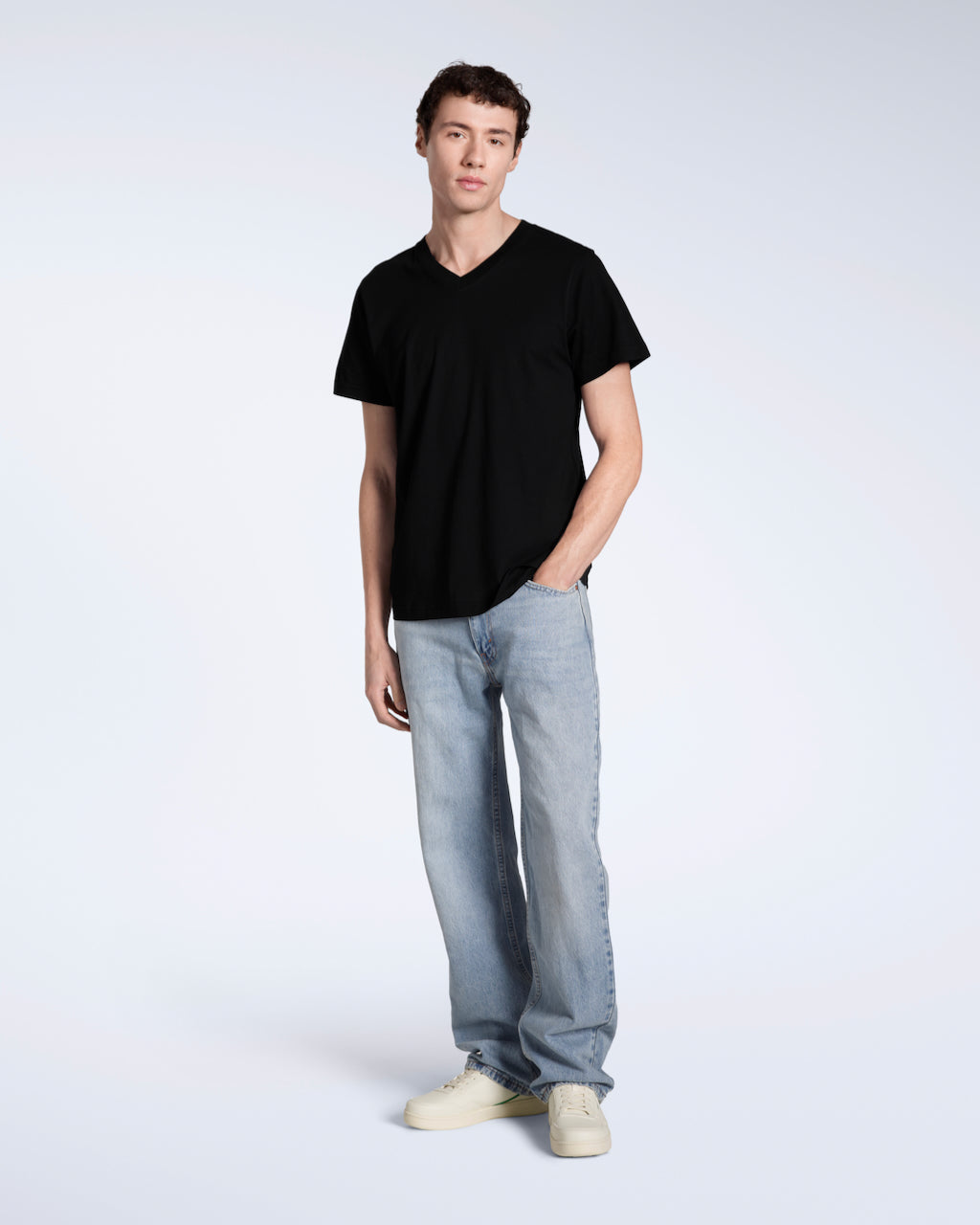 V-Neck T-Shirt – Black
