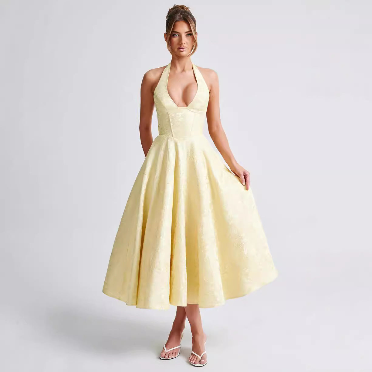 🌼 M&N Soleil Halter Maxi Dress